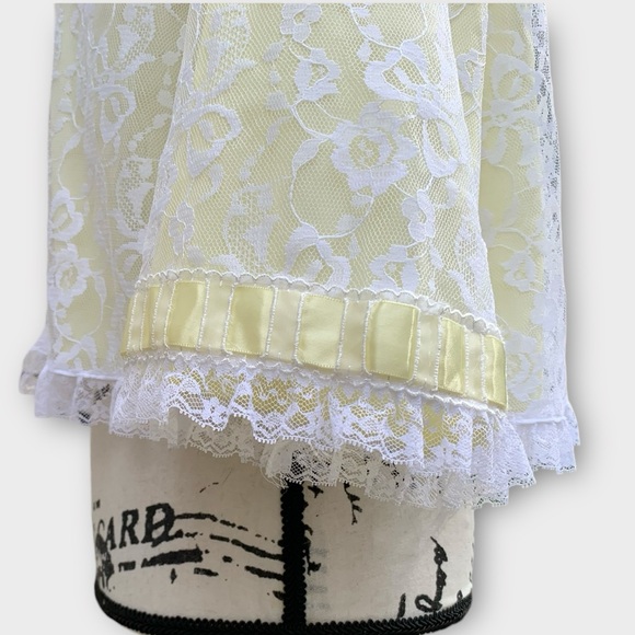 Vintage Odette Barsa Bed Jacket Yellow and White Lace - Picture 8 of 11